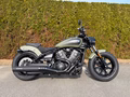 Daumennagel 2 - Indian Scout Bobber Limited + Tech Moss Green | 2026