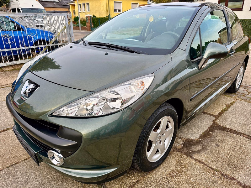 Peugeot 207 1.4 Urban Move * 2.-Hand * 15"LM * Historie