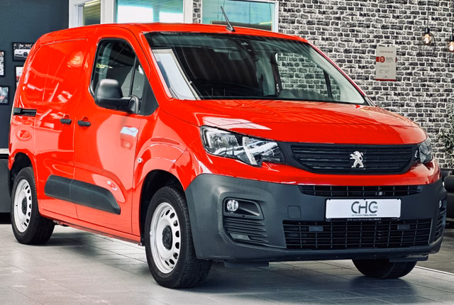 Peugeot Partner Premium L1 |KLIMA|AHK|1.HAND| Gebrauchtwagen Kaufen | EZ 07/2019 | Preis 14.990 €