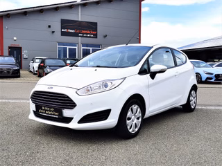 Ford Fiesta Trend Service NEU |PDC Used vehicle for sale | First registration 11/2015 | Price 4.790 €