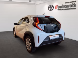 Toyota Aygo X Play +Allwetterräder - foto 7