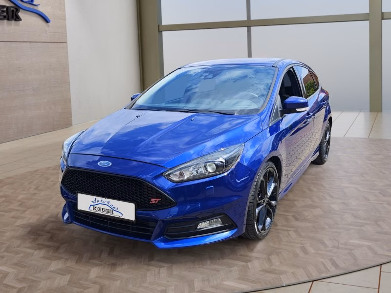 Ford Focus ST 2.0 EcoBoost Navi/Recaro/Kamera