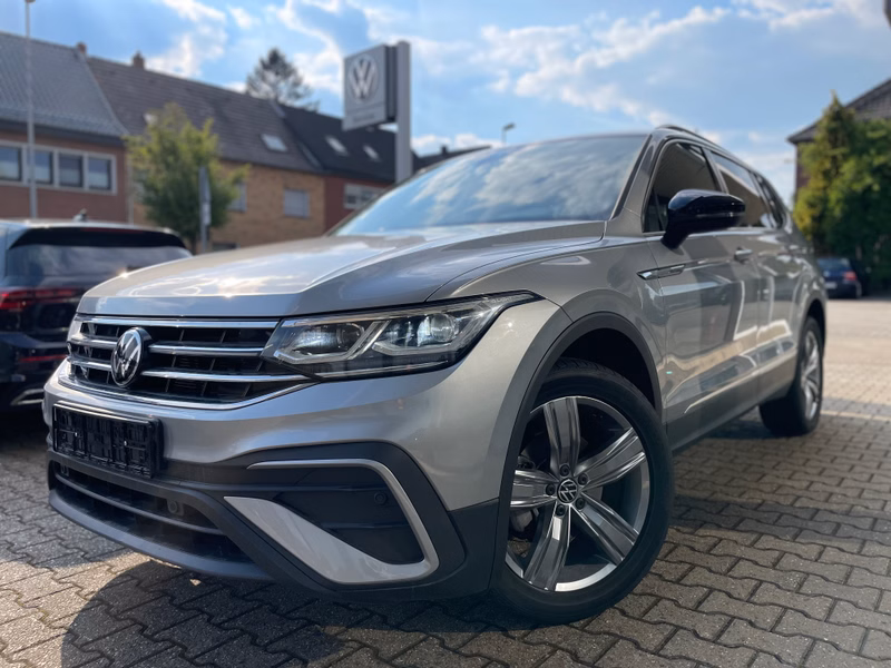 Volkswagen Tiguan Allspace Move 7-Sitze,AHK,KAM,Matrix,WR