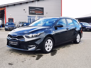 Kia cee´d Sports Wagon 1.5|KAM|TEMP|SHZ|PDC|DAB Used vehicle for sale | First registration 06/2023 | Price 22.990 €
