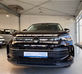 Volkswagen Tiguan Life Design Autom.. LED ACC Navi AHK - foto 1