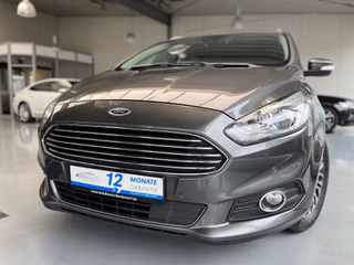 Ford S-Max Titanium*Automatik*Navi*7-Sitze*AHK*Winterpaket - foto 1