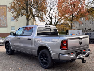 Dodge RAM Laramie Night Premium Rambox + teilbare Heckklappe + 3 Jahre Garantie - foto 9