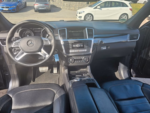 Mercedes-Benz ML 350 CDI BlueTec*AMG PAKET*PANO*AHK*XENON*SHZ - bilder 10
