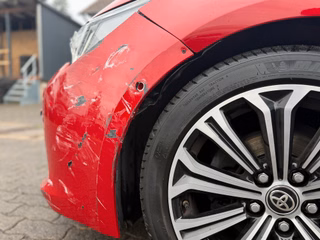 Toyota Corolla Sports Tou. Hybrid Team D/Standheizung - bilder 12