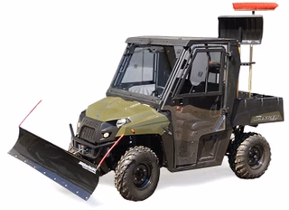 Polaris Ranger 400/800 Winterdienst-Fahrzeug mit einer Kabine, Schneeschild, Seilwinde, Glacier 2-System, LOF-Zulassung, Verschleißleiste, Begrenzungsstangen, Zusatzbatterie, ToolRack