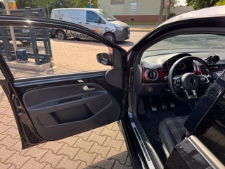 Volkswagen up! 1.0 TSI GTI - foto 12