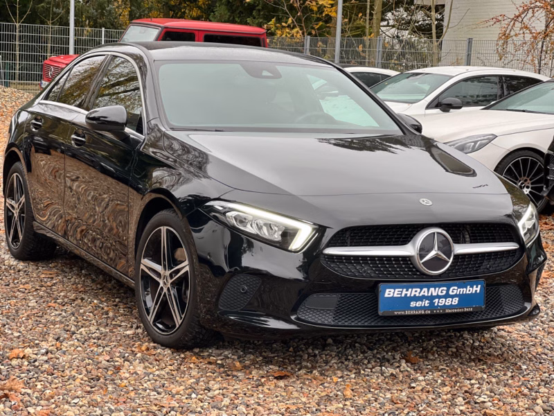 Mercedes-Benz A180d*URBAN-PROGRESSIVE*LED*NAVI*18ZOLL*