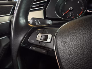 Volkswagen R-LINE/Highline/D-LED/ACC/NAVI/KAM/SHZ/LRH - foto 9