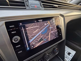 Volkswagen Passat Variant 1.6TDI*Aut.*Navi*LED*AHK*Kamera* - foto 12