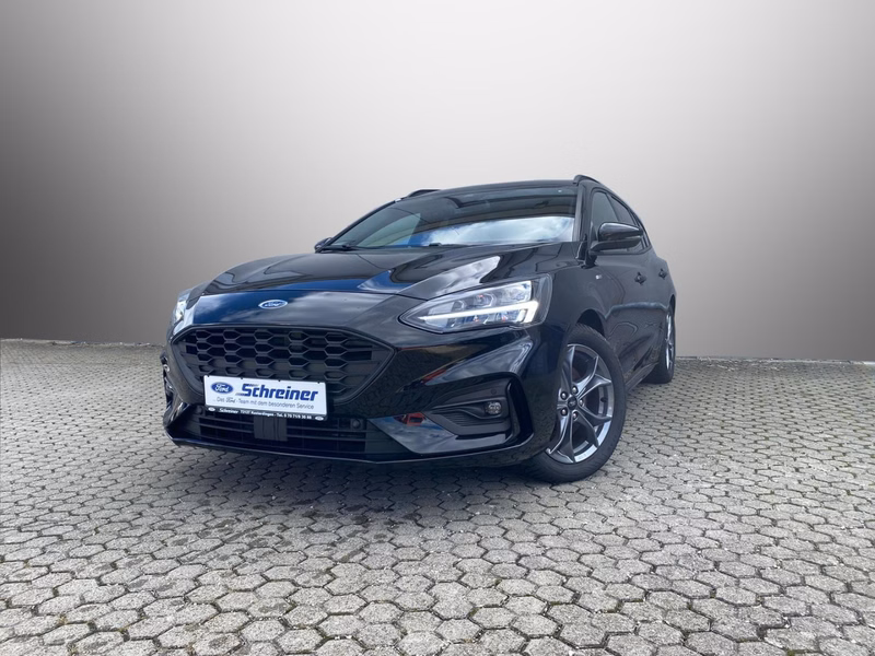 Ford Focus Turnier ST-Line X mit LED | Panorama