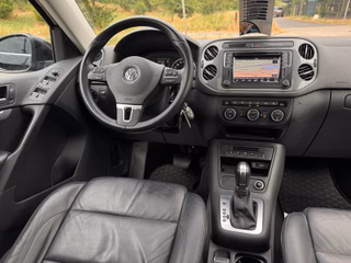 Volkswagen Tiguan 2.0TDI*4x4*Aut.*Leder*Pano*Xenon*Kamera* - foto 4