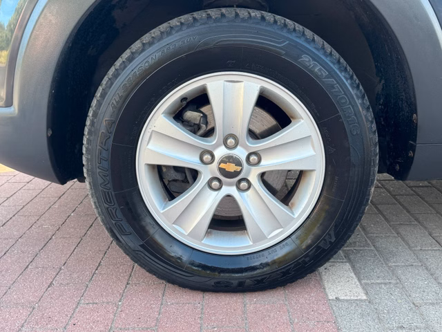 Chevrolet Captiva 2.4 LS 2WD*Navi*Carplay*Klima*AHK*ZR NEU - foto 10