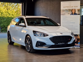 Ford Focus Turnier ST 320PS*KAMERA*AHK*CARPLAY*NAVI - photo 1