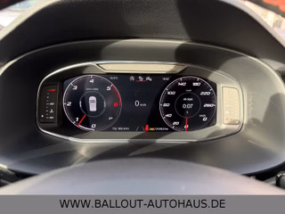Seat Ateca FR 4Drive*BEATS*KLIMA*ACC*TEMPO*SPUR*NAVI* - foto 14