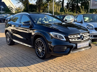 Mercedes-Benz GLA180*AMG-LINE*KAMERA*NAVI*LED*1.HAND*