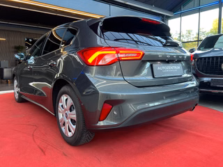 Ford Focus Titanium EcoBoost PANO / ACC / NAVI / B&O SOUND / BLIS / KAM / HUD / - foto 6