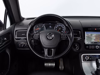 Volkswagen Touareg 3.0 TDI V6  BI-XENON PANO NAVI SPORT - foto 8