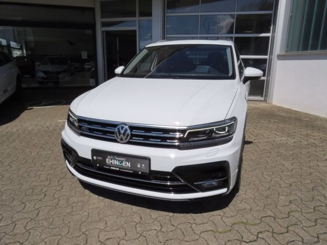 Volkswagen Tiguan Highline 4Motion R-Line 2.0 TDI DSG 190PS ,AHK, Navigation,Easy Open,20"