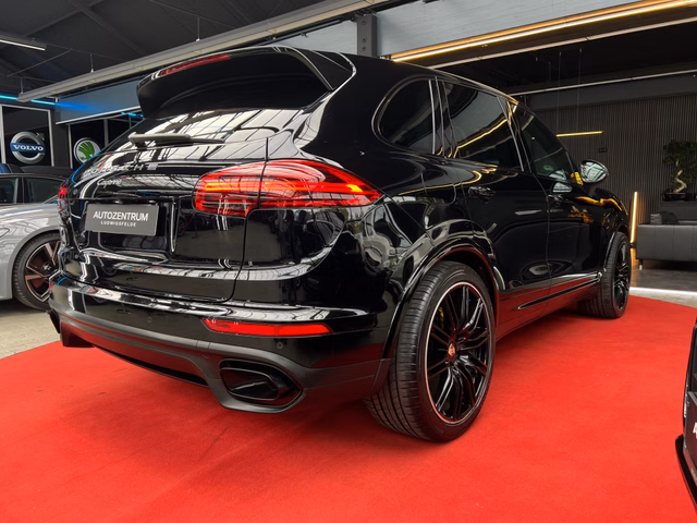 Porsche Cayenne 3,0 Diesel Platinum Edition CHRONO / PANO / CAM / BOSE / START-STOP - foto 6