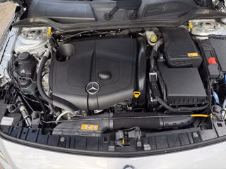 Mercedes-Benz GLA 200 CDI / d 4Matic Pano / Navi/ - foto 21