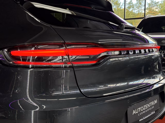 Porsche Macan 2.0 PANO/ACC/AHK/KAM/NAVI/MEMORY/21-ZOLL - foto 8