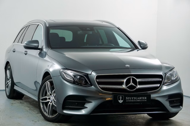 Mercedes-Benz E 200 T 9G Burmester Navi Kamera Totwin AMG Line - photo 1