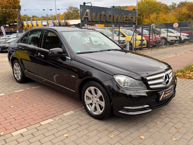 Mercedes-Benz C 220CDI Avantgarde*Aut.*Leder*Navi*Xenon* - foto 3