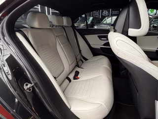 Mercedes-Benz C 300 d AMG-LINE/NIGHT PAKET/LED/SHZ/CARPLAY/PDC+KAM - foto 37