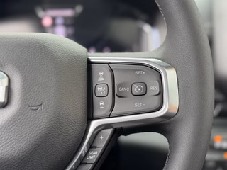 Dodge RAM 1500 Laramie Night Premium Crew 2025 UMBAU - foto 28