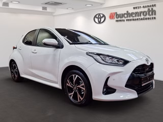 Toyota Yaris Hybrid Teamplayer +Safety- & Comf. Paket + Allwetterreifen - bilder 3