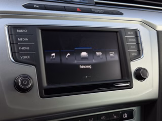Volkswagen Passat Variant BlueMotion LED / PDC / ACC - foto 17