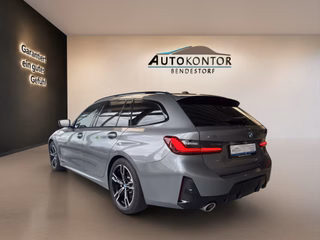 BMW 330 i xDrive M Sport Autom., LED Navi Kamera ACC - photo 4