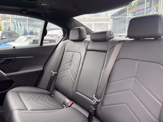 2027 BMW 540i xDrive - photo 8