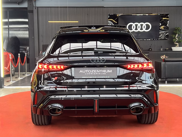 Audi RS 3 Sportback / 360° CAM / PANO / ACC / MATRIX / 2.5 294 kW TFSI quattro - photo 5