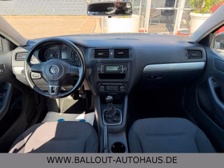 Volkswagen Jetta VI*1.HAND*KLIMA*SITZHEIZUNG*HU NEU* - foto 4