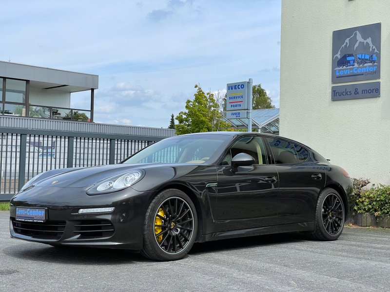 Porsche Panamera 4 Keramik PDK SporChrono Pl.Kamera/PASM
