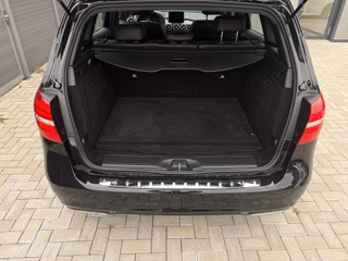 Mercedes-Benz B 250 4Matic SHZ Standhzg Navi LED AppleCarplay - foto 1