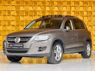 Volkswagen Tiguan Sport & Style 4Motion /AUTOMATIK/XENON/