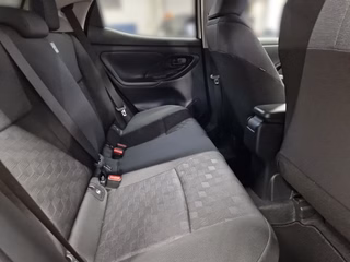 Toyota Yaris Hybrid Teamplayer +Safety- & Comf. Paket + Allwetterreifen - bilder 11