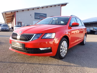 Skoda Octavia Combi Active 1.HAND|AHK|TEMP|KLIMA|PDC Used vehicle for sale | First registration 02/2018 | Price 13.990 €