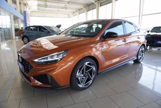 Hyundai i30 N-Line Facelift 1.5 T-GDI 7DCT Voll-LED/Navi/Winterp.
