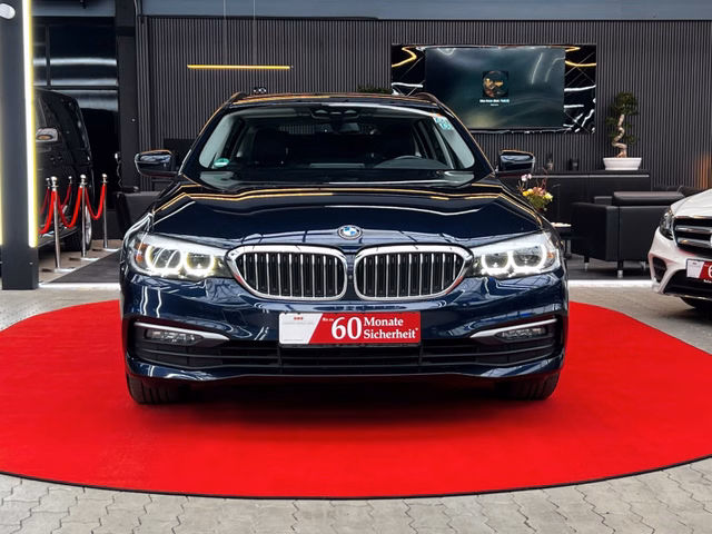BMW 520d Touring/360°/ LED/STANDHEIZUNG/KEYLESS/ - foto 1