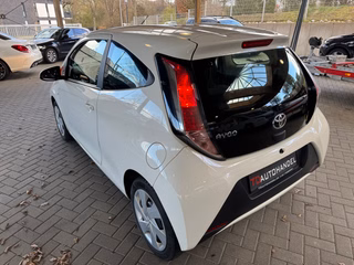 Toyota AYGO x Automatik 1.Hand - foto 7