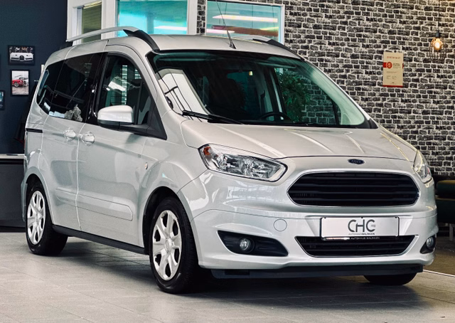 Ford Tourneo Courier EcoBoost |SHZ|TEMPOMAT Gebrauchtwagen Kaufen | EZ 05/2015 | Preis 9.000 €