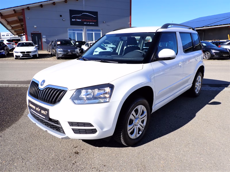 Skoda Yeti Active 4x4 AHK|8-FACH|SHZ|PDC|KLIMA